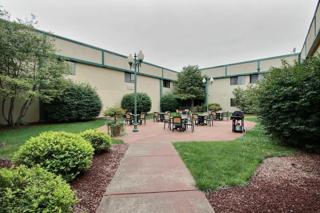 Hotel Baymont By Wyndham Madison West/Middleton Wi West Esterno foto