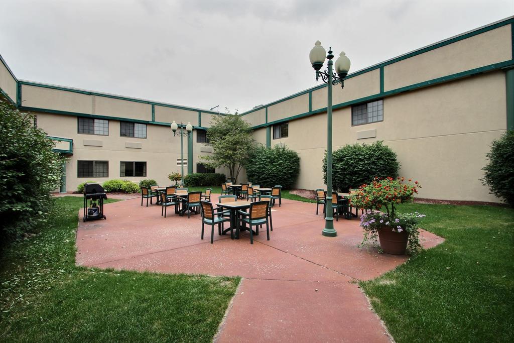 Hotel Baymont By Wyndham Madison West/Middleton Wi West Esterno foto