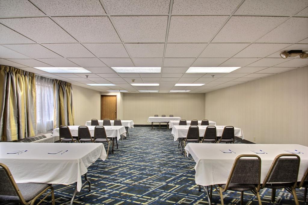 Hotel Baymont By Wyndham Madison West/Middleton Wi West Esterno foto